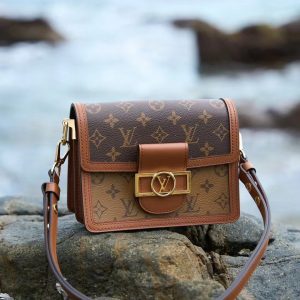 LOUIS VUITTON MINI DAUPHINE M45959