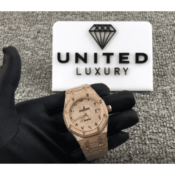Audemars-Piguet-Royal-Oak-Iced-Out-Rose-Gold-Replica-1.webp