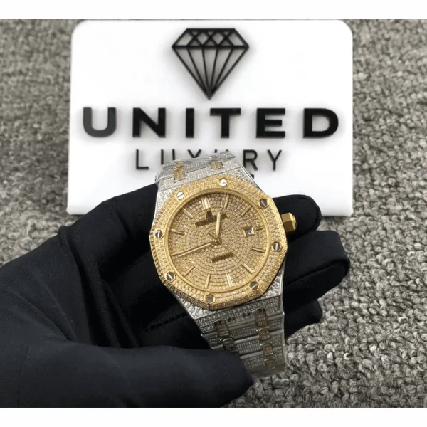 Audemars-Piguet-Royal-Oak-Iced-Out-Yellow-Gold-Replica-1.webp