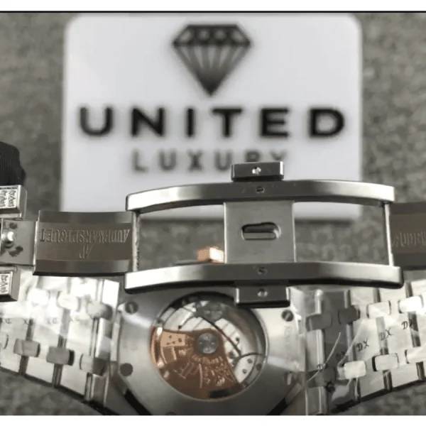 Audemars-Piguet-Royal-Oak-Iced-Out-Yellow-Gold-Replica-2.webp