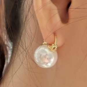 925 sterling silver imitation pearl big shell pearl small gold button earring