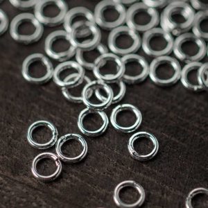 925 sterling silver with silver plated classic round closed jump rings