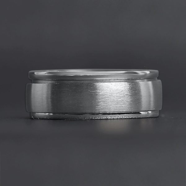 FNS003-HighlyPolishedStainlessSteelSpinnerRing_Black_9.jpg