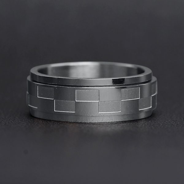 FNS007-HighlyPolishedStainlessSteelSpinnerRing_Black1_78252d87-23ae-4238-9ea5-3ae2912f7004.jpg