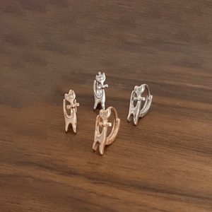 925 sterling silver icon cat cute huggie earring