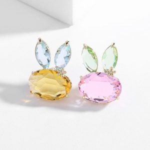 brass cubic zirconia rabbit cute lapel pin
