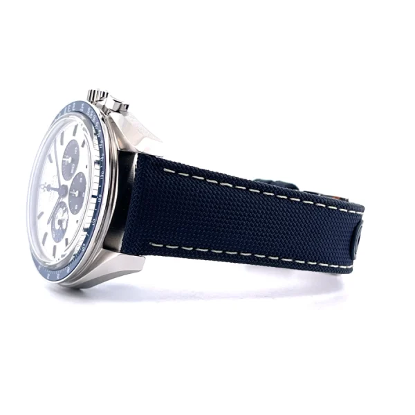 Omega-Speedmaster-Snoopy-Replica-6-reviews2.webp