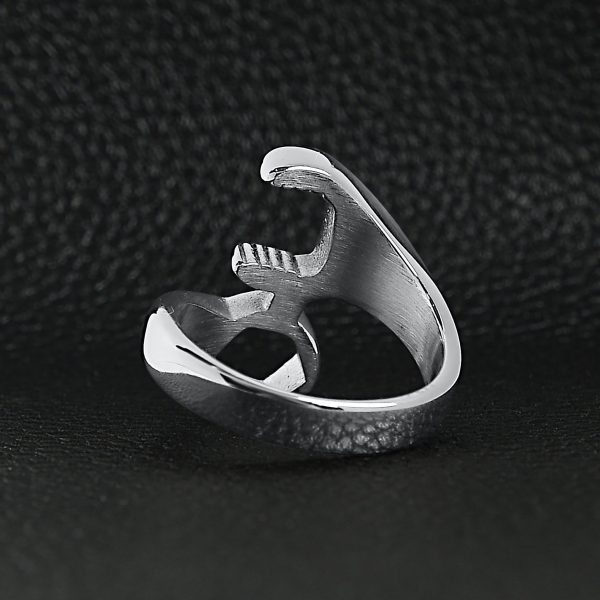 SCR0237-Wrench-Stainless-Steel-Ring-Lifestyle-Back_49026b73-9385-4882-9a75-8997229b3181.jpg