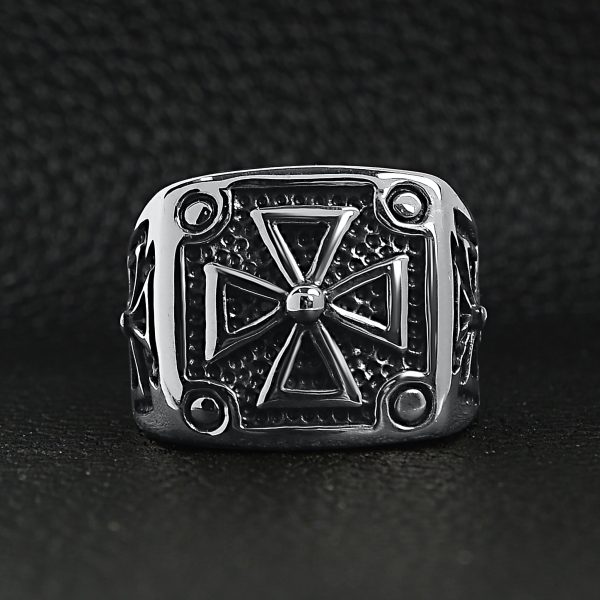 SCR1004-Polished-Maltese-Cross-Stainless-Steel-Ring-Lifestyle-Front_aac0b98a-9da5-4a8f-8436-f402d52582b7.jpg