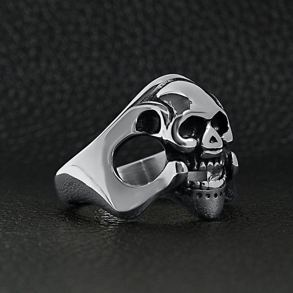 SCR2059-Polished-Skull-Stainless-Steel-Ring-Lifestyle-Side_45748f9e-a60e-4a60-ab0d-6f77db714c99.jpg