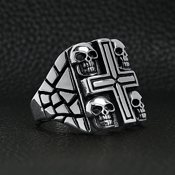 SCR3036-Detailed-Multi-Skull-Cross-Skull-Stainless-Steel-Polished-Ring-Lifestyle-Side_515a32a0-a67a-440a-a73f-db291b908d8a.jpg