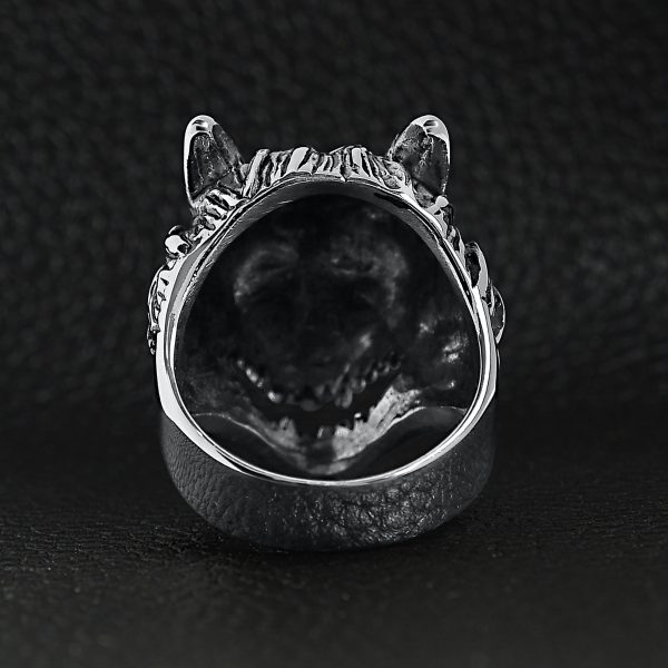 SCR3037-Detailed-Wolf-Stainless-Steel-Polished-Ring-Lifestyle-Back_78896f69-8ceb-4e2a-8aeb-dc5b59292ec6.jpg
