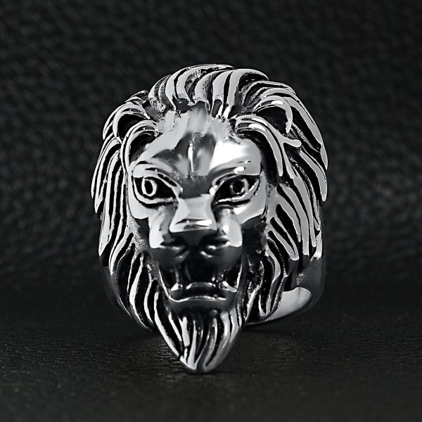 SCR3047-Detailed-Lion-Stainless-Steel-Ring-Lifestyle-Front_04962f26-a7ea-4af5-be4d-5bd940dea21c.jpg