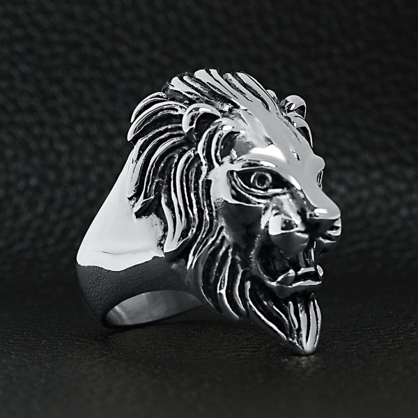 SCR3047-Detailed-Lion-Stainless-Steel-Ring-Lifestyle-Side_085d2ec5-f4d6-4282-9490-0a912cc7da60.jpg