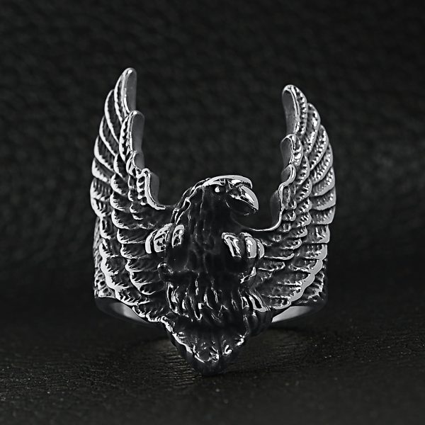 SCR3050-Detailed-Eagle-Stainless-Steel-Ring-Lifestyle-Front_7563c60b-f340-4b52-8578-e8b243a08180.jpg