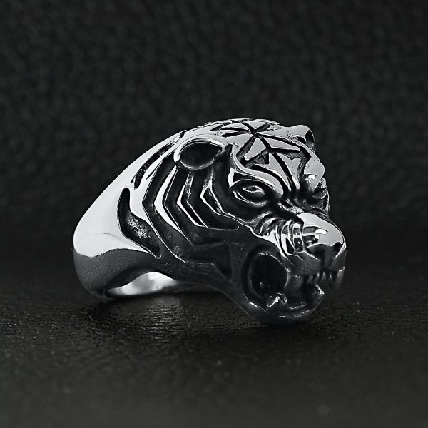 SCR4037-Detailed-Tiger-Beast-Stainless-Steel-Ring-Lifestyle-Side_b74d1605-0cac-4d14-a741-c6db1b4e07a0.jpg