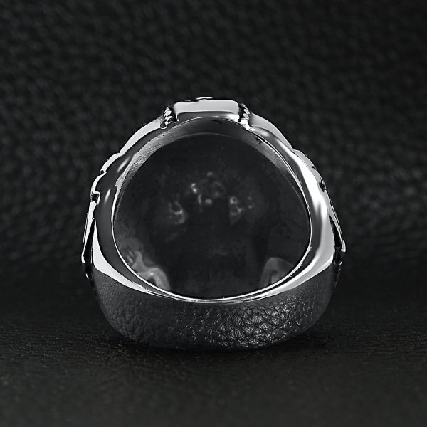SCR4040-Detailed-Skull-Stainless-Steel-Ring-Lifestyle-Back_bb3fd766-5f74-4f82-8cf3-89ad72c4030d.jpg
