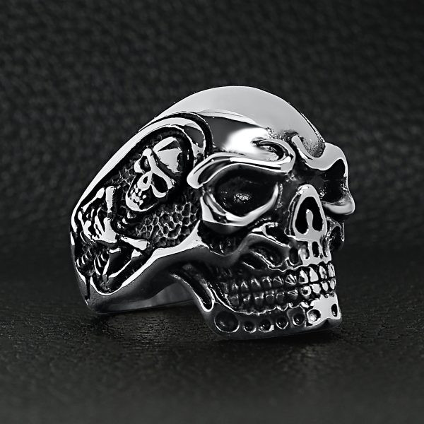SCR4048-Detailed-Skull-Stainless-Steel-Ring-Lifestyle-Side_e0e0fc84-30fb-48c3-bf17-85aea3423ec9.jpg