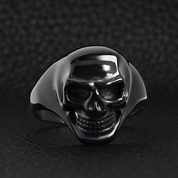 SCR4053-Black-Skull-Stainless-Steel-Ring-Lifestyle-Front_419e329d-fe45-4158-a424-69305f0dd0cc.jpg