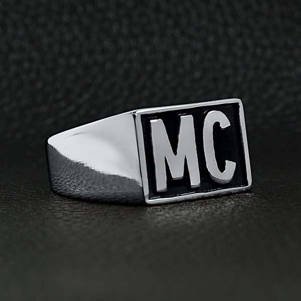 SCR4067-Detailed-MC-Stainless-Steel-Ring-Lifestyle-Side_6ad10789-8a37-44b8-9e84-b3820aabc75f.jpg