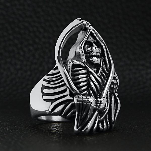 SCR4068-DetailedGrim-ReaperStainlessSteelRing-Lifestyle-Front_562d62aa-a95a-4cbb-b491-f89144efcb26.jpg