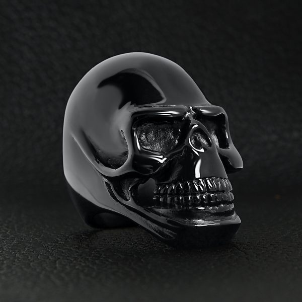 SCR4094-Black-Grinning-Skull-Stainless-Steel-Ring-Lifestyle-Side_5597ed61-7c5c-4e1e-b386-d62c0add122c.jpg