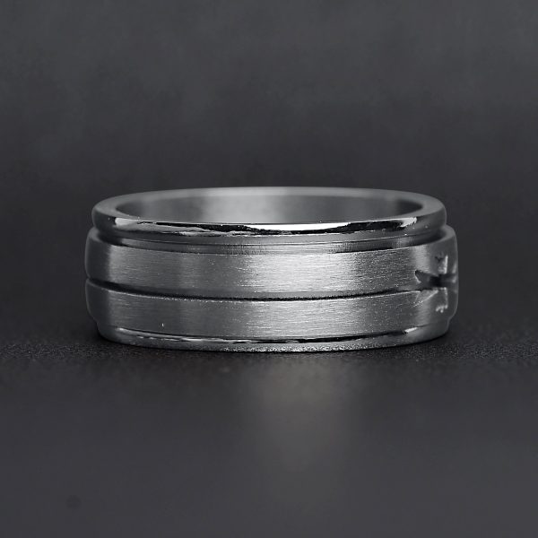 SRJ2434-StainlessSteelCutoutCrossSpinnerRing_Black1_f76a1cec-269d-48b7-b78b-ff569d363608.jpg