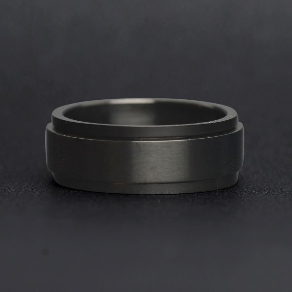 SRJ2572-BlackEnamelStainlessSteelSpinnerCenterRing_Black1.jpg