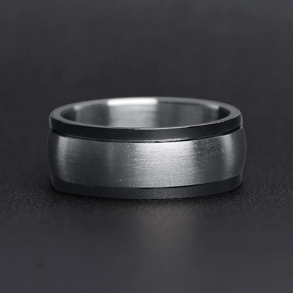 SRJ9002-HighlyPolishedStainlessSteelBlackTrimSpinnerCenterRing_Black1.jpg