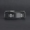 STC003-BlackWithWhiteSkullsStainlessSteelSpinnerRing_9.jpg