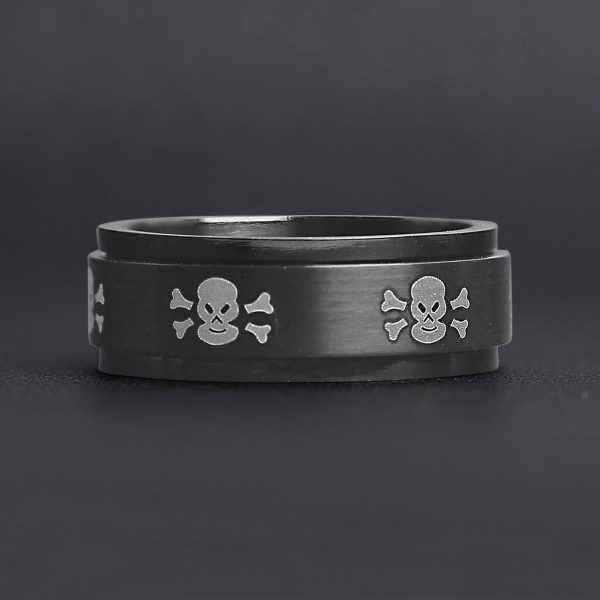 STC003-BlackWithWhiteSkullsStainlessSteelSpinnerRing_9.jpg