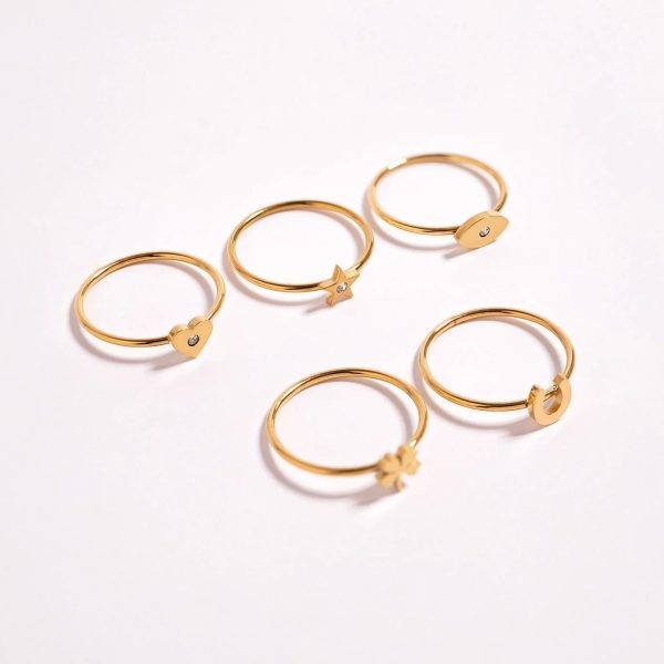 SymbolStackingRingLifestyle-2048x1365_2.jpg