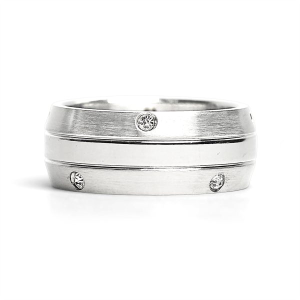 ZRJ2063-CZStonesWithHighlyPolishedStainlessSteelRing_2.jpg