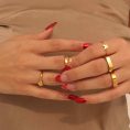 goldfingers_ce03e7b6-37da-4b71-a72e-7cdd11d13b1a.jpg
