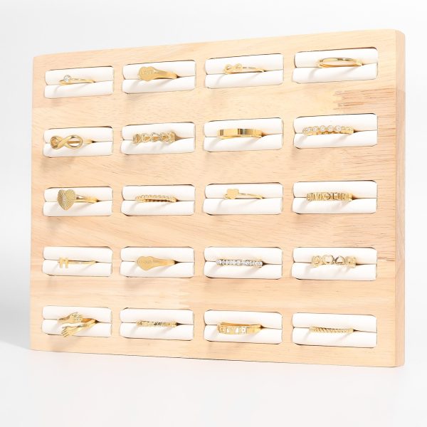 goldringsondisplay3.jpg