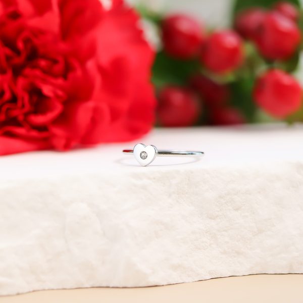 heartsymbolring.jpg