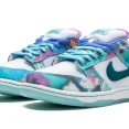 nike-dunk-low-sb-futura-laboratories-bleached-aqua_23788277_49112948_2048.webp