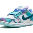 nike-dunk-low-sb-futura-laboratories-bleached-aqua_23788277_49113110_2048.webp