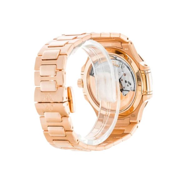 patek-philippe-nautilus-7118-1200r-010-2.jpg