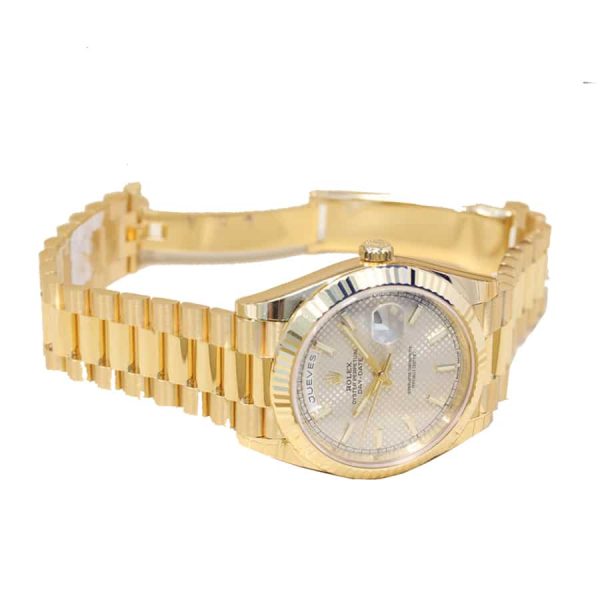 rolex-day-date-228238-n-yellow-gold-silver-diagonal-dial-replica-1.jpg