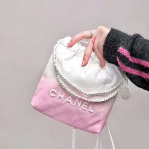 chanel 22 mini handbag