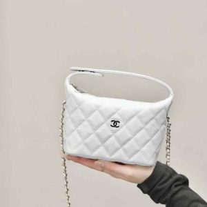 CHANEL 25C  hand bag