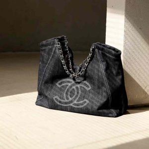 CHANEL TOTE BAG