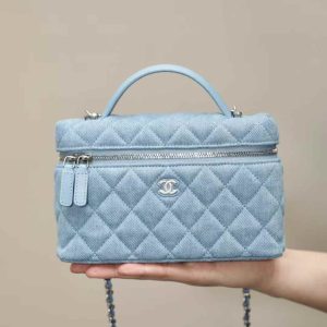 CHANEL Chain clutch
