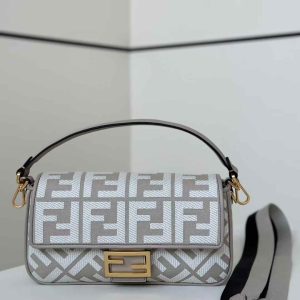 FENDI BAGUETTE BAG