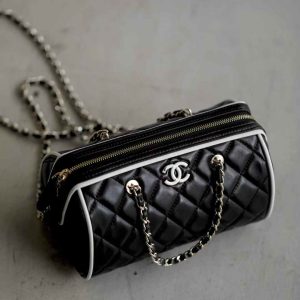 CHANEL Clutch with Chain
