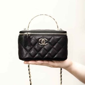 CHANEL Chain makeup bag