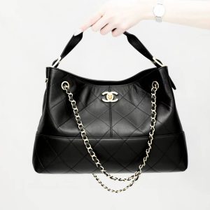 CHANEL SHOPPING BAG