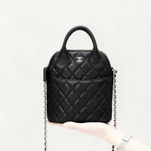 CHANEL Shell bag